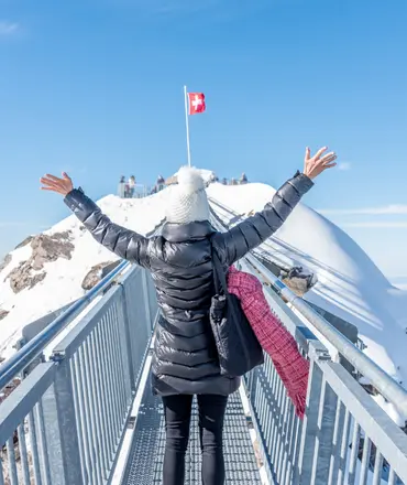 schengen travel assistance from Dubai